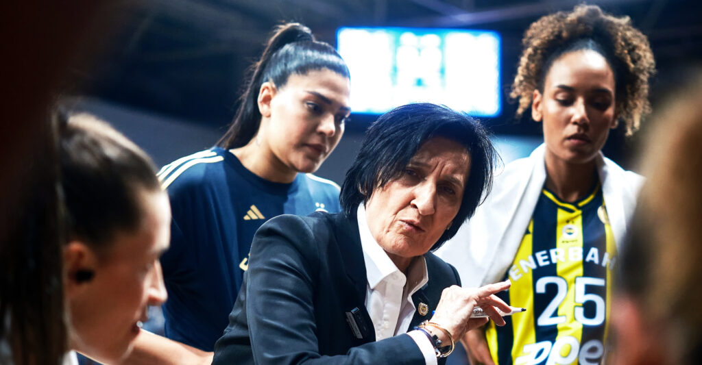 Fenerbahce apuesta por Miguel Mendez tras la decepcion europea