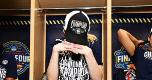 Paige Bueckers la reina que no paro de luchar hasta sentarse en el trono