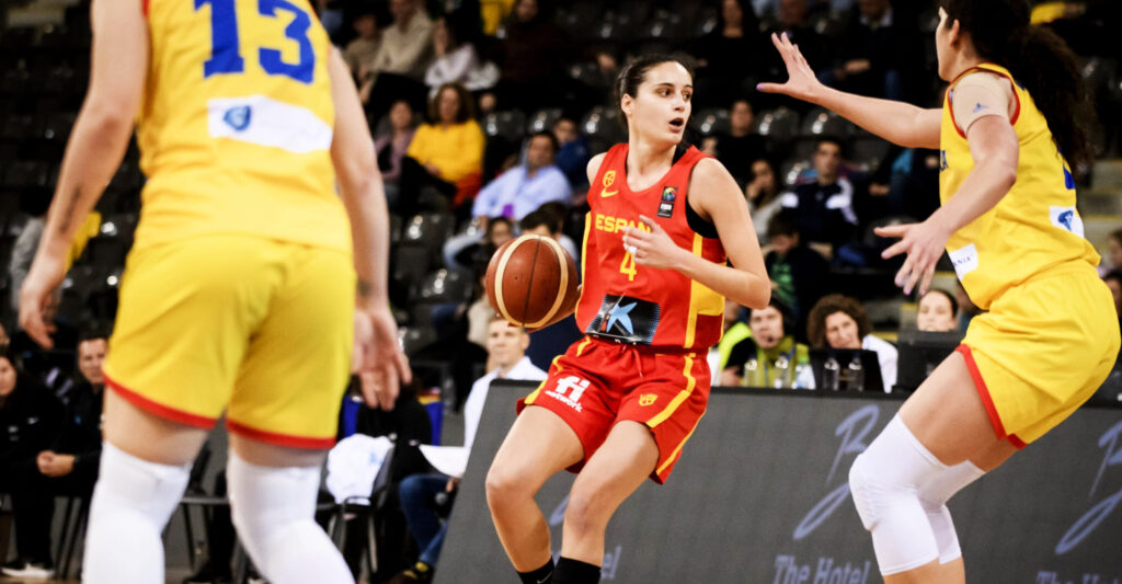 Ángela Salvadores, es el fichaje estrella de Gernika 1 Angela Salvadores es el fichaje estrella de Gernika