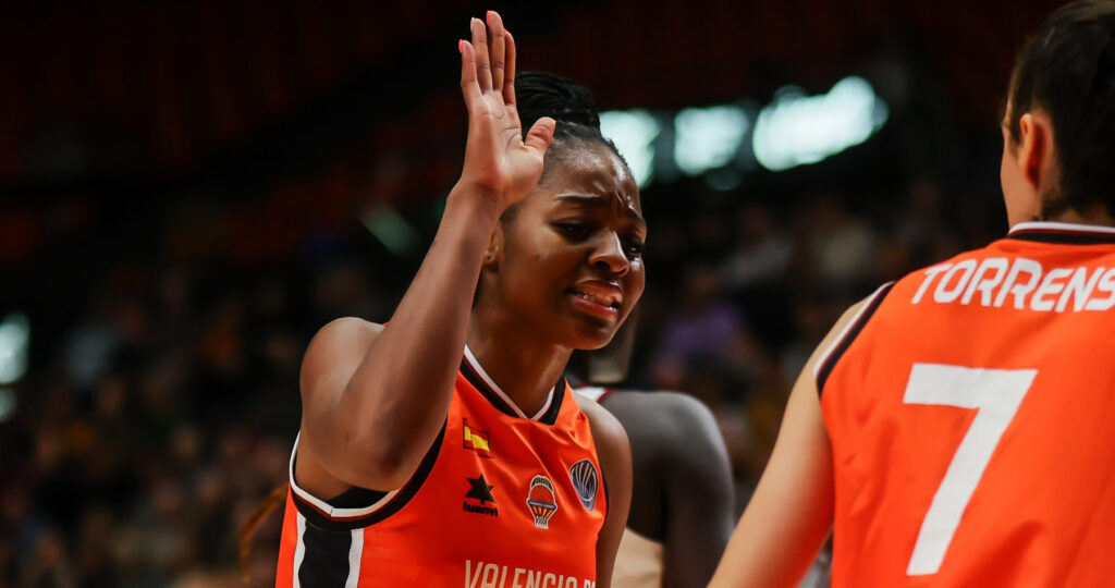 Stephanie Mavunga se despide del Valencia 1 Stephanie Mavunga se despide del Valencia