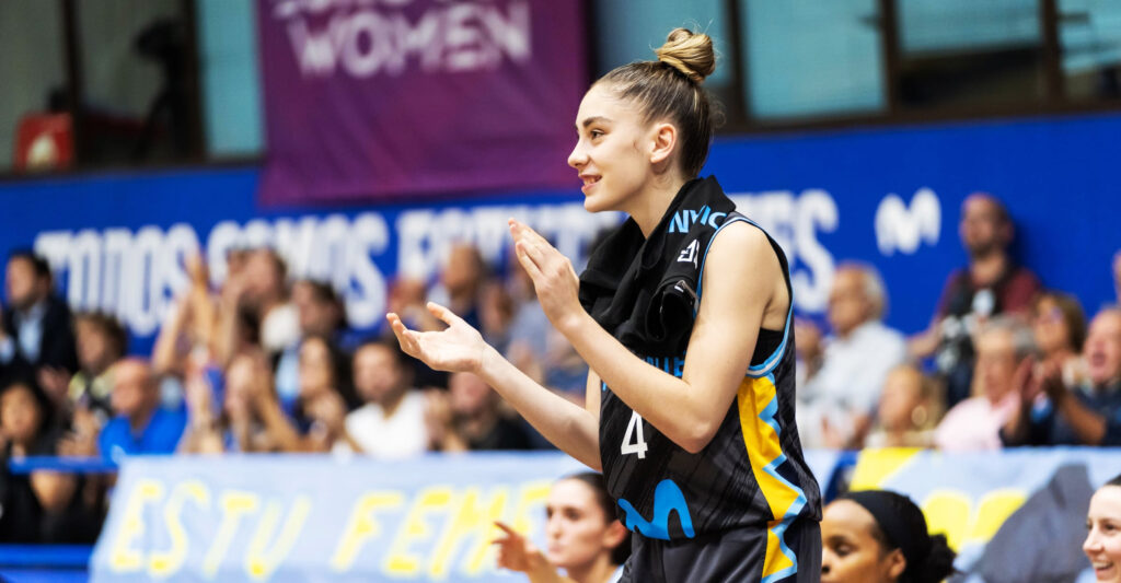 Paula Saravia apuesta de futuro para Valencia Basket hasta 2028
