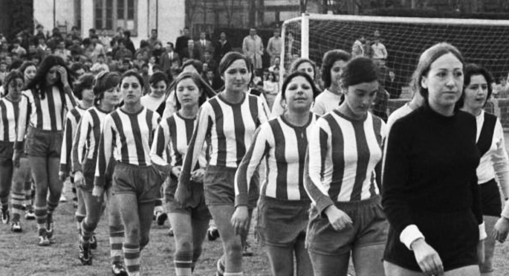 El ano 1971 ese momento en el que cambio la visibilidad del futbol femenino