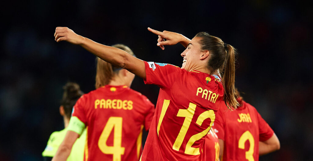España firma un pleno perfecto y avanza como líder de grupo 1 Espana firma un pleno perfecto y avanza como lider de grupo