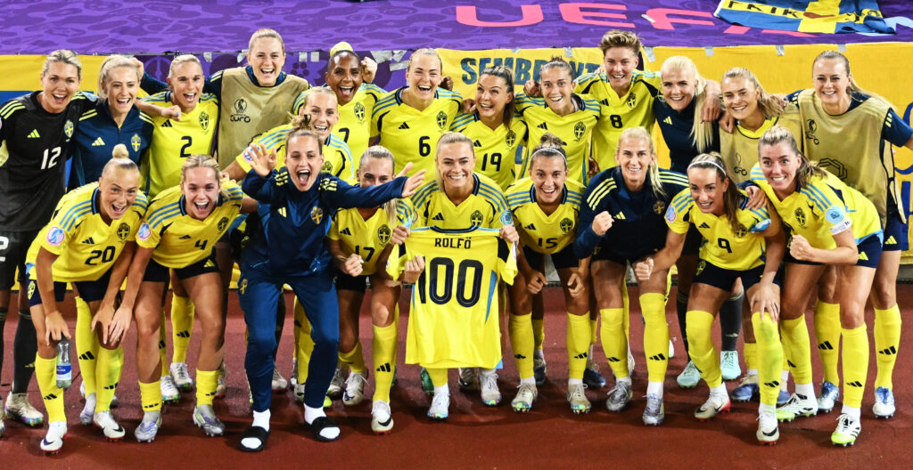Suecia domina a Alemania y se adueña del grupo 1 Suecia domina a Alemania y se aduena del grupo
