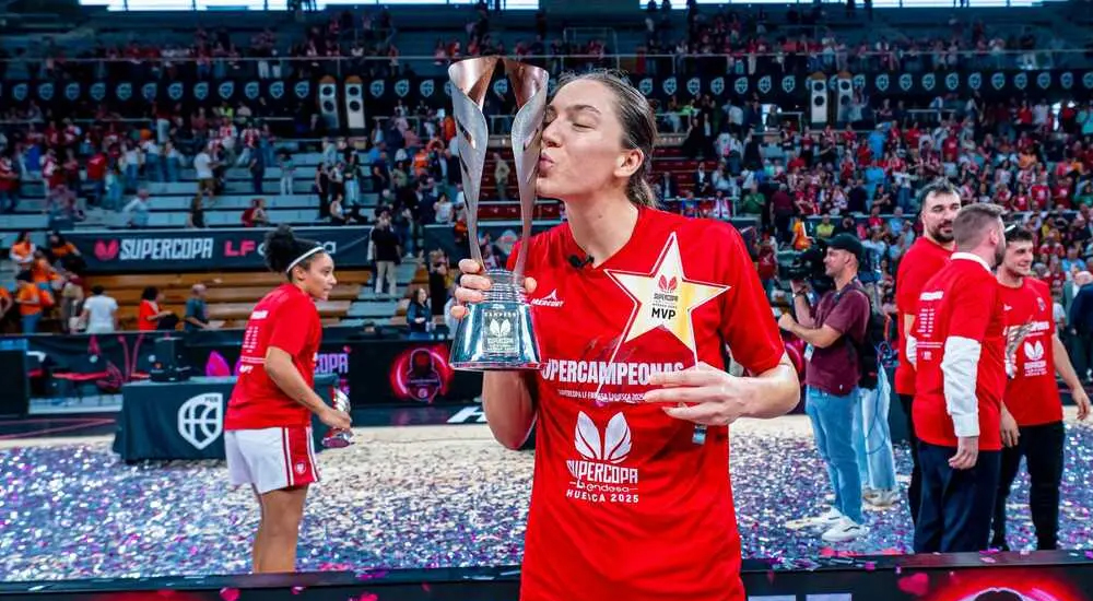 Helena Pueyo, MVP de la Supercopa con una semana para la historia 1 Helena Pueyo MVP de la Supercopa con una semana para la historia