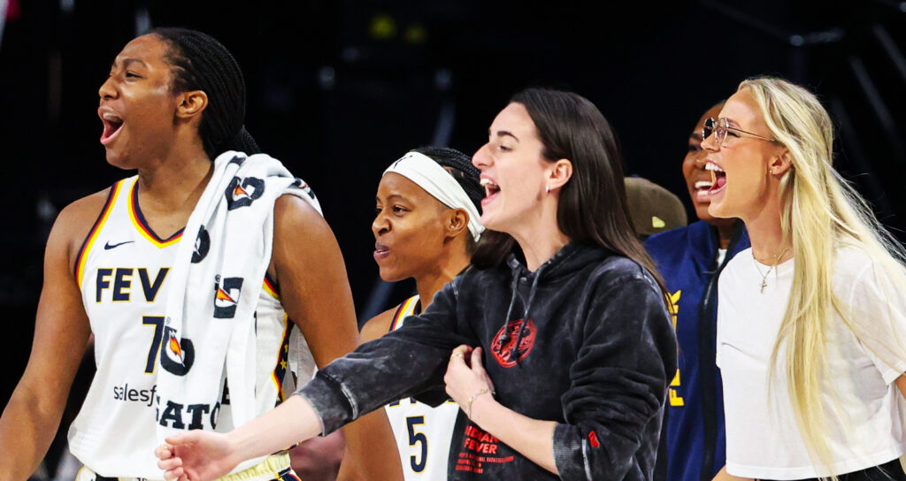 Indiana Fever logra un triunfo historico sobre Las Vegas Aces
