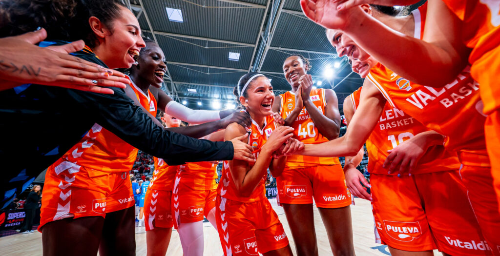 Valencia Basket se impone a Avenida y jugará su quinta final consecutiva 1 Valencia Basket se impone a Avenida y jugara su quinta final consecutiva