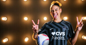 Trinity Rodman una estrella de brillo intermitente