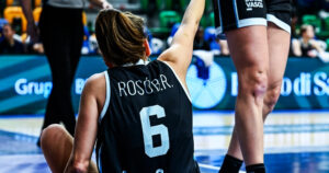 Roso Buch brilla con luz propia